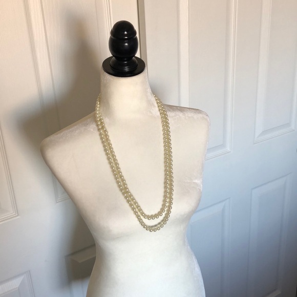 29.5” Pearls on Silk Knotted Cord - Picture 1 of 6